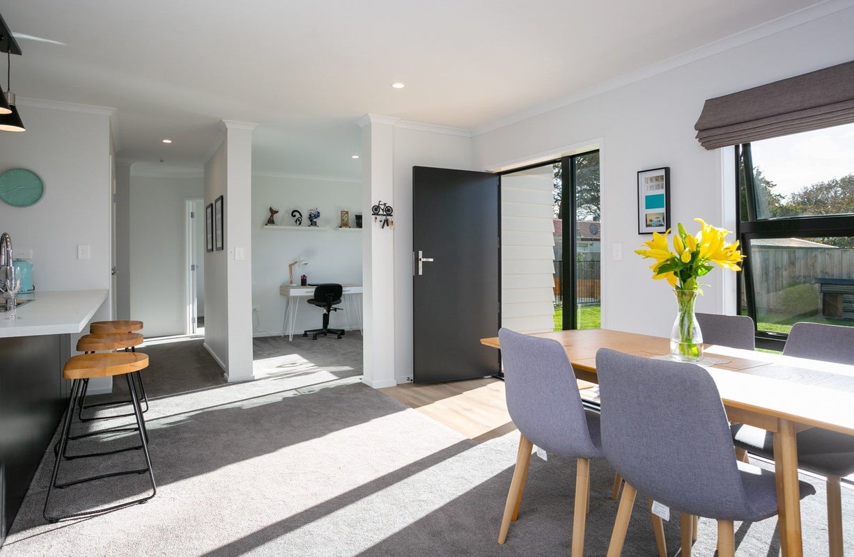 9A Bracken Street, Leamington, Cambridge - Carousel 2