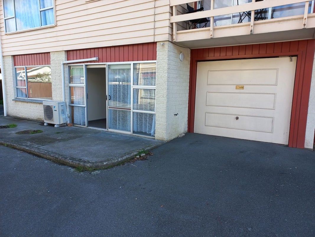 4/34 Brunswick ST, Hutt Central, Lower Hutt - Carousel 1