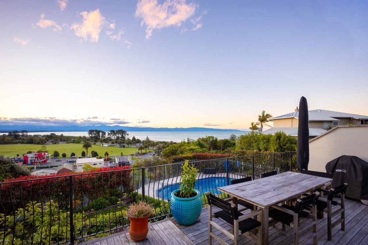 16 Champion Terrace, Moana, Nelson - Carousel 1