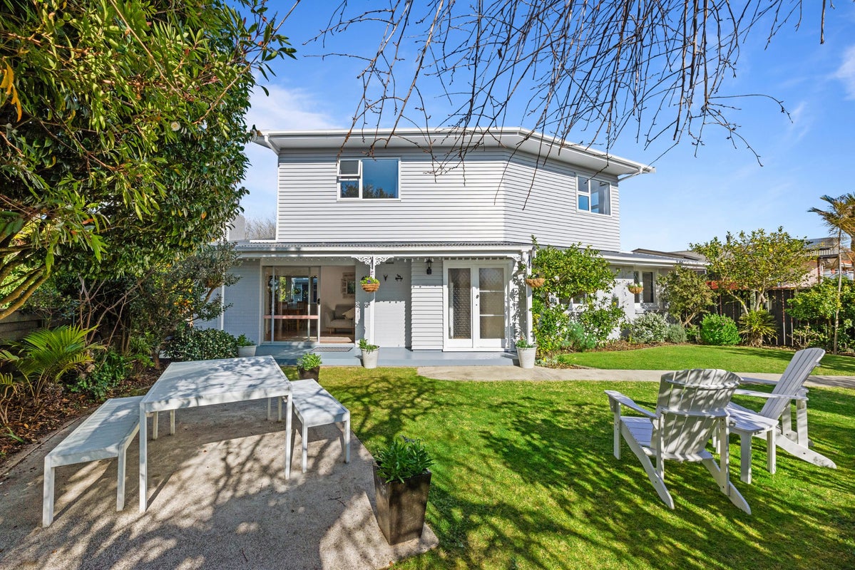 94A Kings Avenue, Matua, Tauranga - Carousel 1