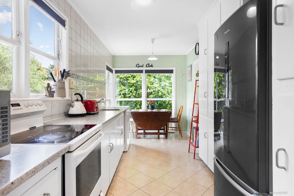 73 Vandeleur Avenue, Birkdale, Auckland - Carousel 2