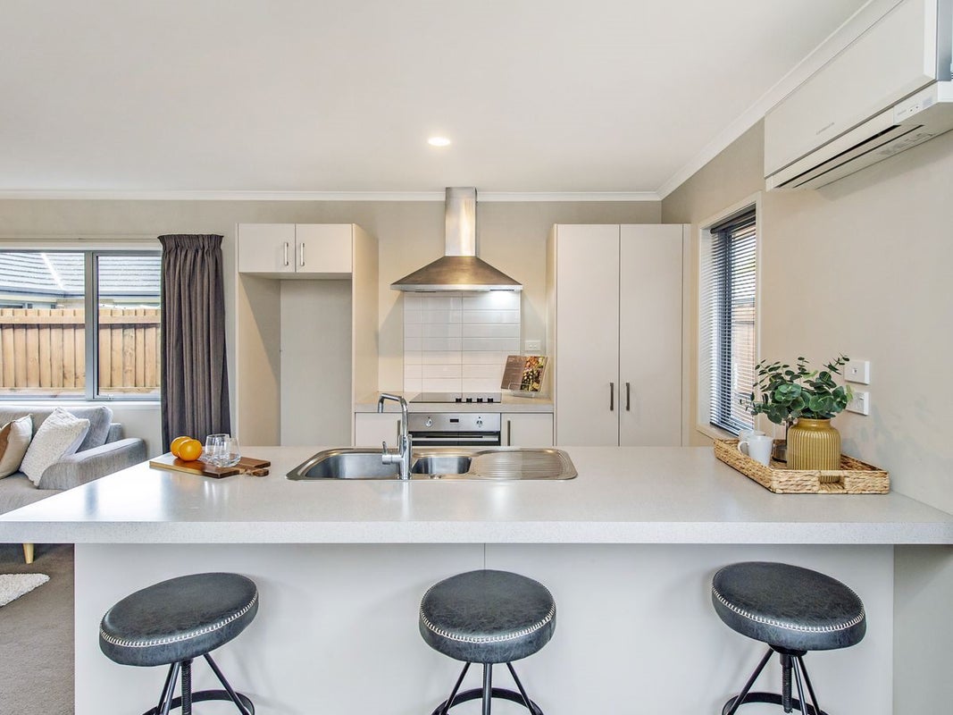 10 Kittyhawk Avenue, Wigram, Christchurch - Carousel 2