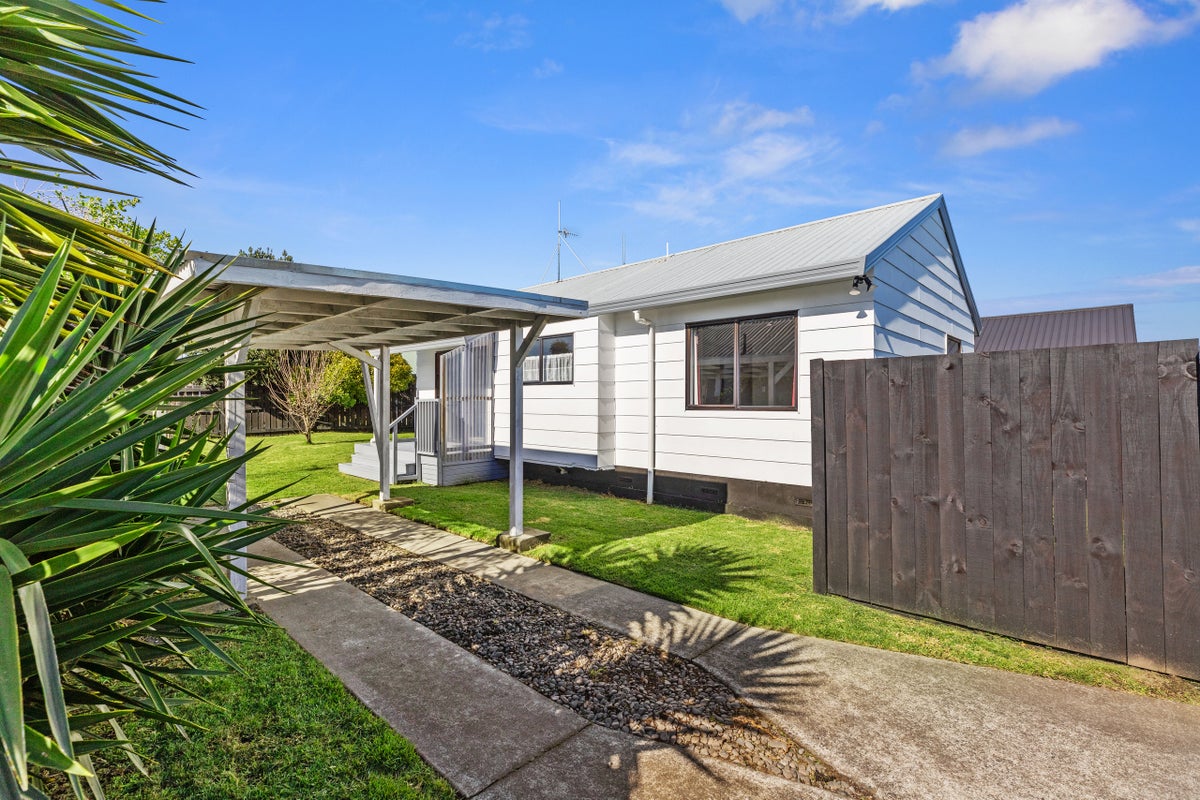 13B Opal Drive, Papamoa Beach, Papamoa - Carousel 1