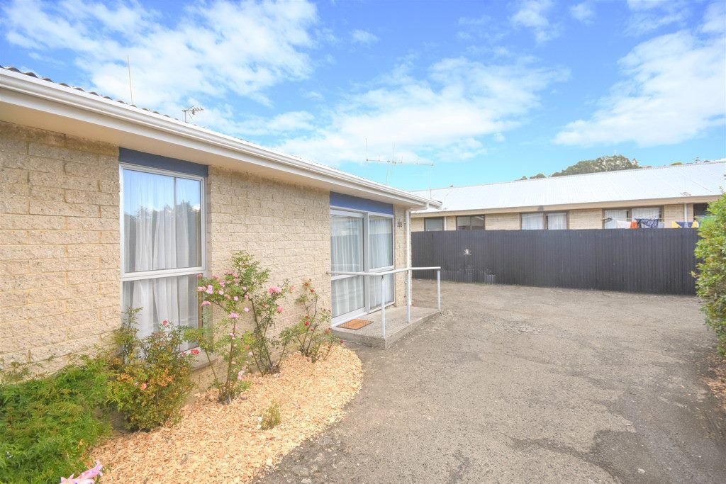 28B David Street, Caversham, Dunedin - Carousel 2