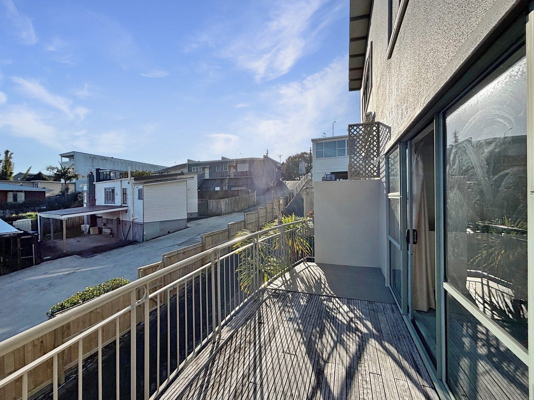 551 Blockhouse Bay Road, Blockhouse Bay, Auckland - Carousel 1