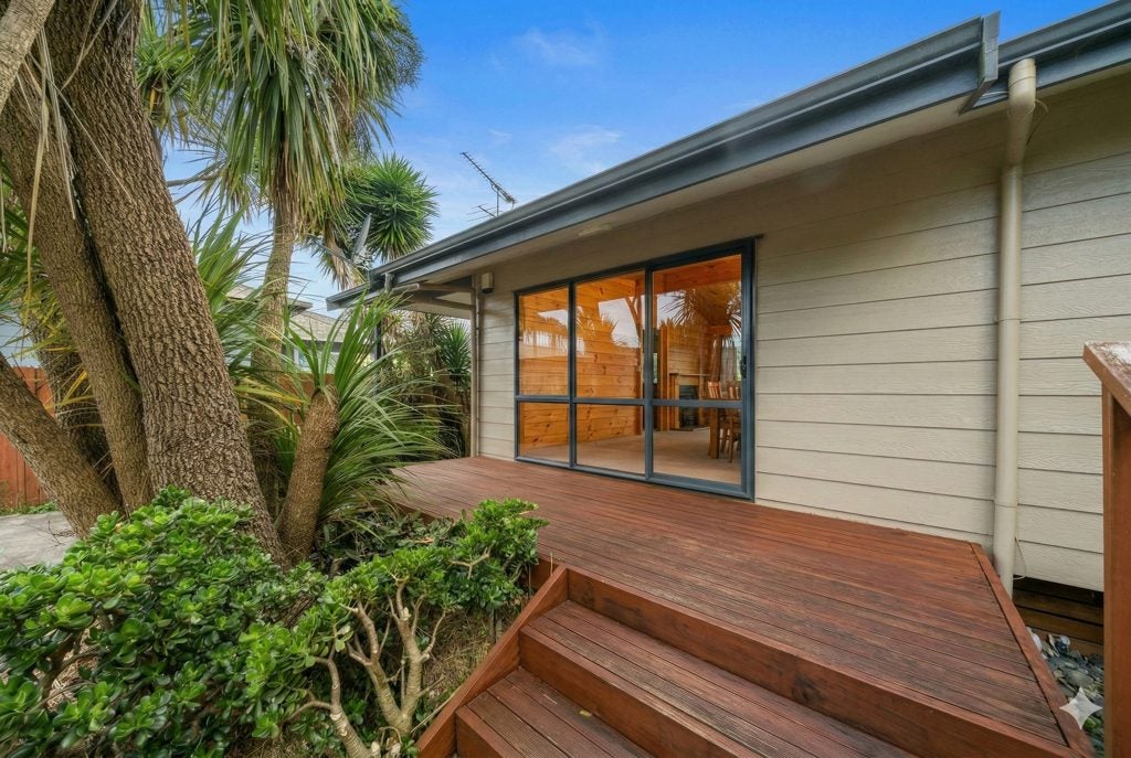 5A Greenhaven Avenue, Opaheke, Papakura - Carousel 2