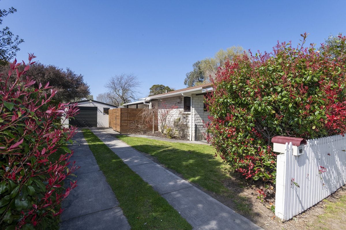 16 Campion Road, Riverdale, Gisborne - Carousel 1