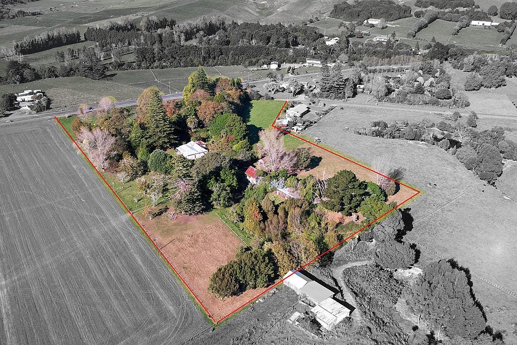 2 Atkins Road, Otaki, Otaki - Carousel 21