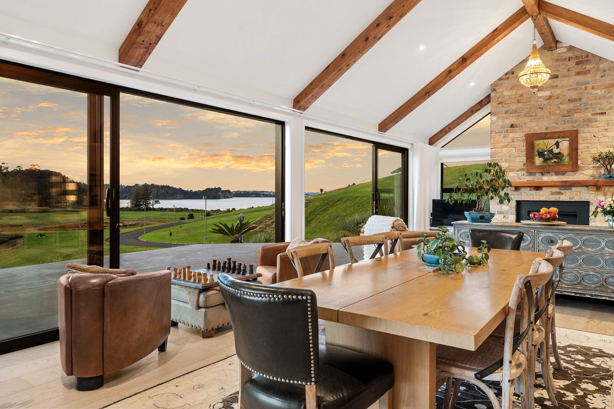 7 Taemai Place, Okura, North Shore City, Auckland - Carousel 1