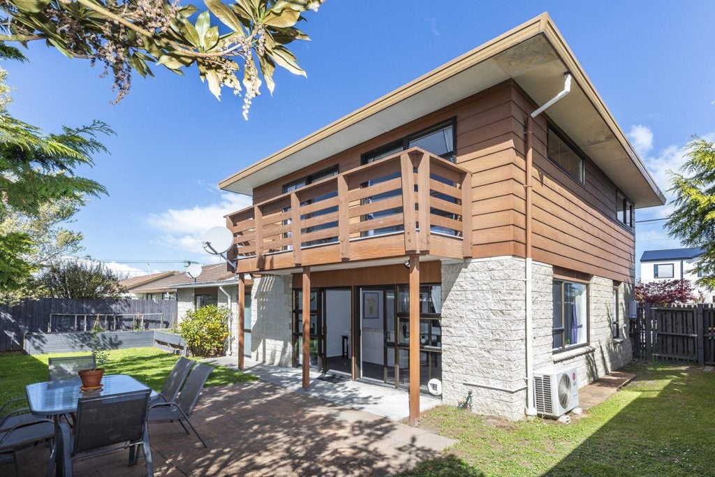 19 Inglis Street, Phillipstown, Christchurch - Carousel 1