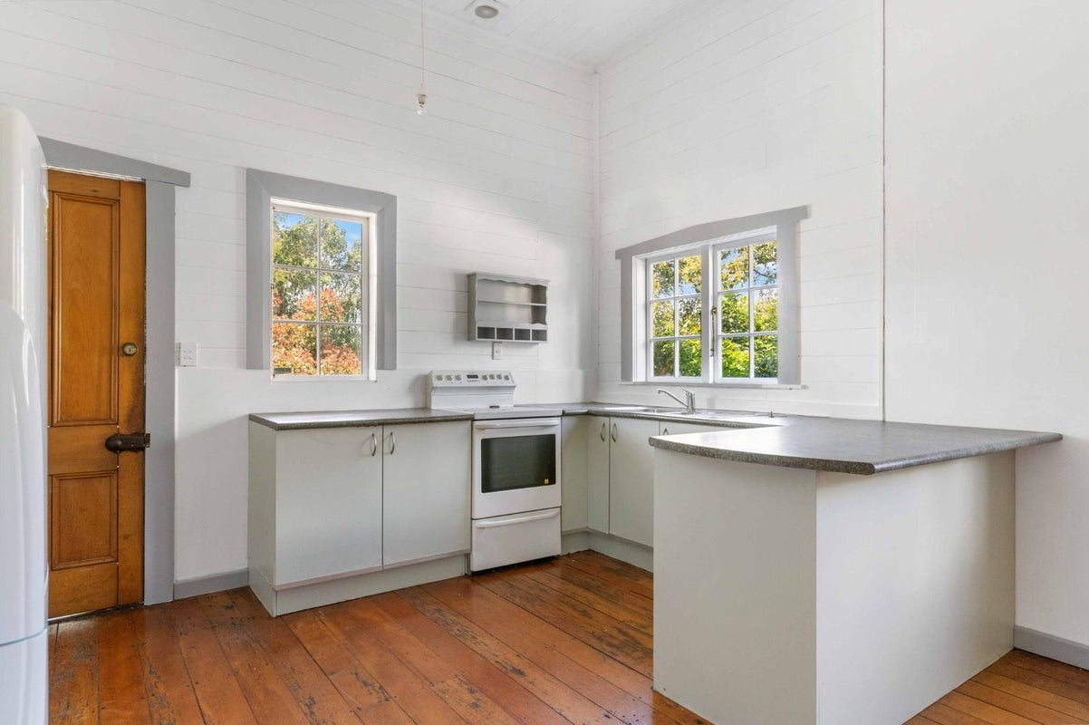 4 Cricket Avenue, Mount Eden, Auckland - Carousel 2