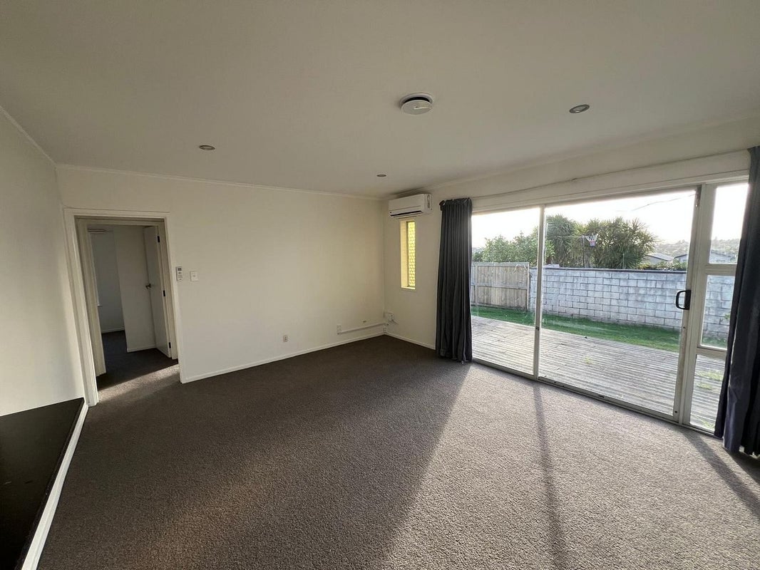 2/146 Halsey Drive, Mount Roskill, Auckland - Carousel 6