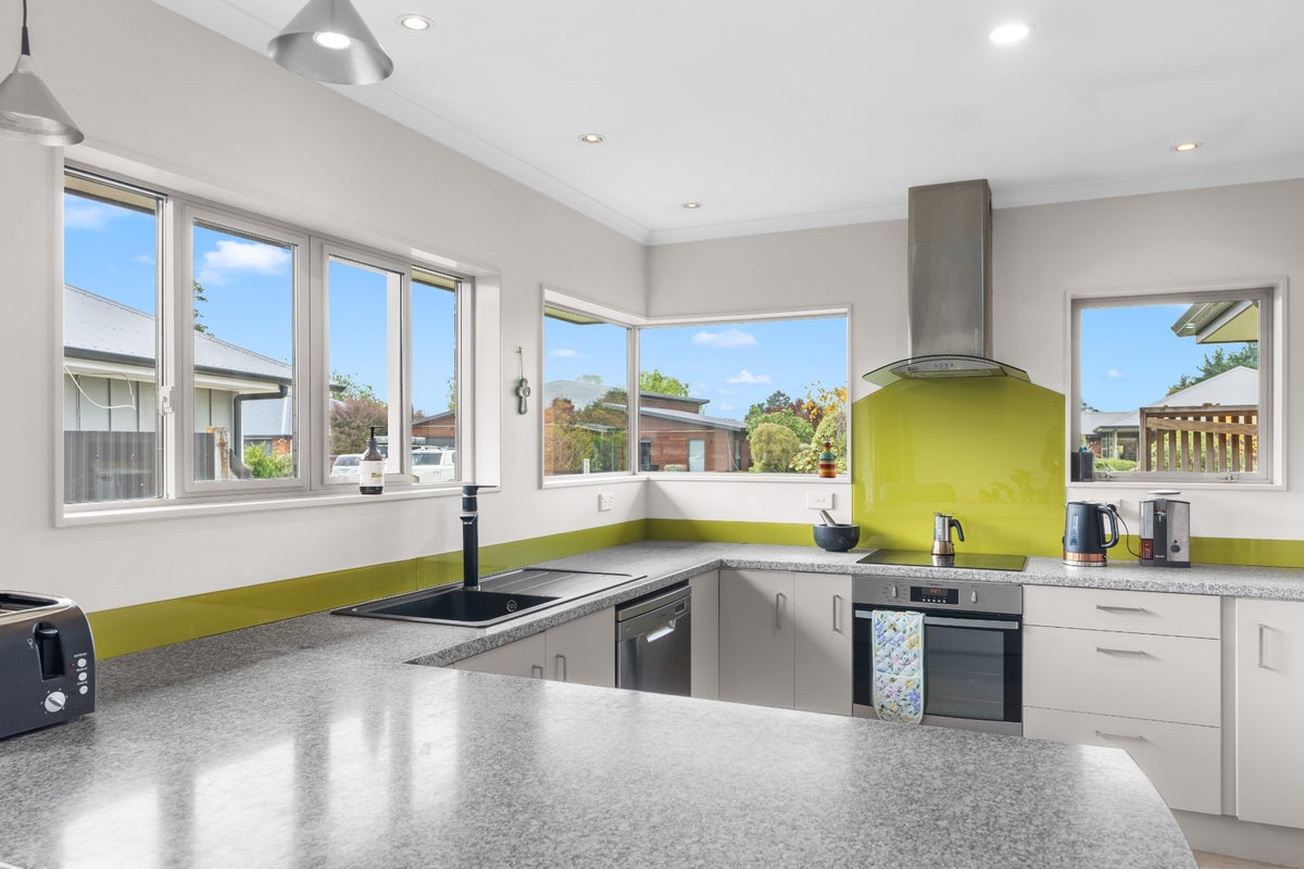 6 Gimson Street, Masterton, Masterton, Wellington - Carousel 2