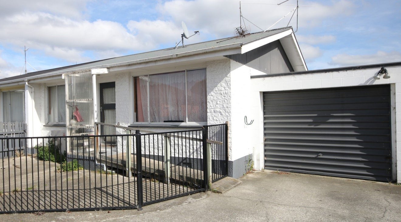 2/90 Balmoral Drive, Appleby, Invercargill - Carousel 1