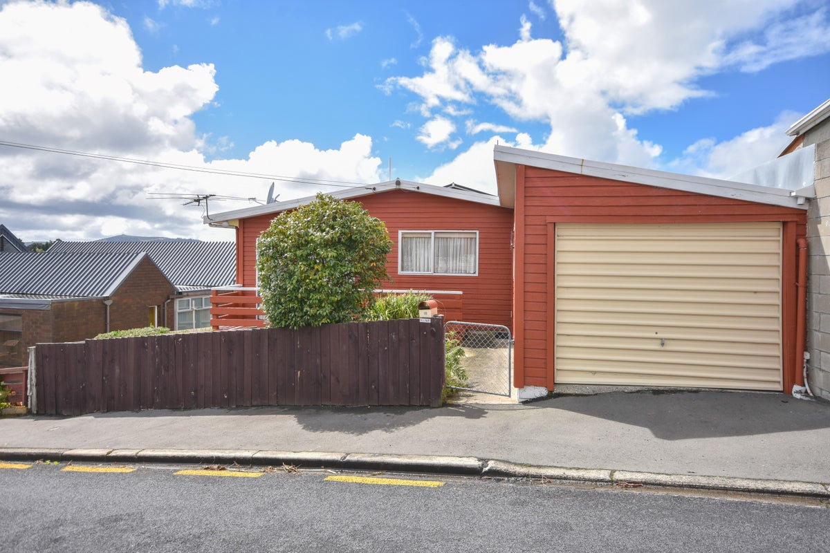 10 McCrea Street, Mornington, Dunedin - Carousel 1