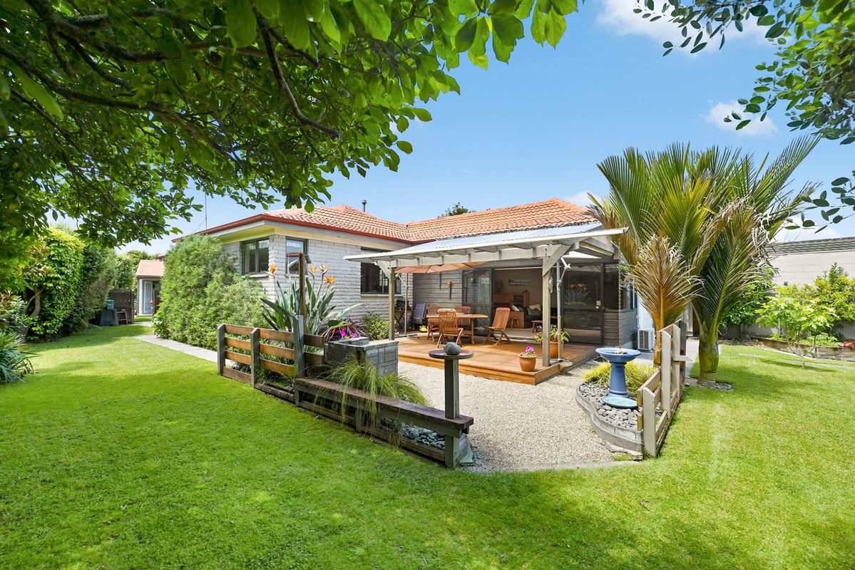 7 Egmont Street, Chartwell, Hamilton - Carousel 1