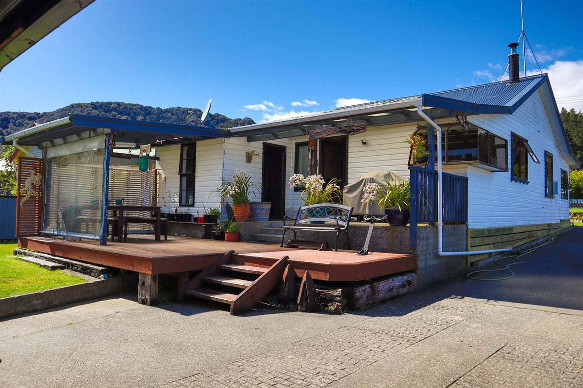 49 Omapere Street, Dobson, Greymouth - Carousel 1