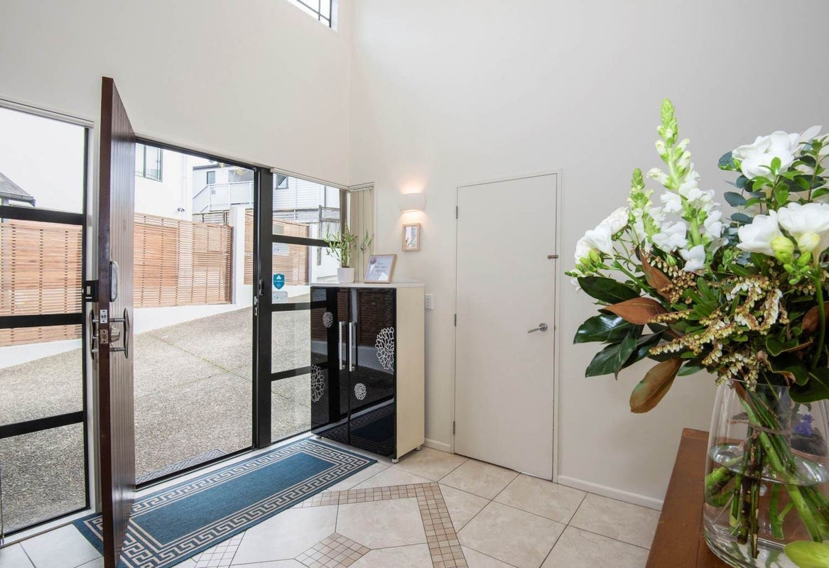 1A Benson Road, Remuera, Auckland - Carousel 2