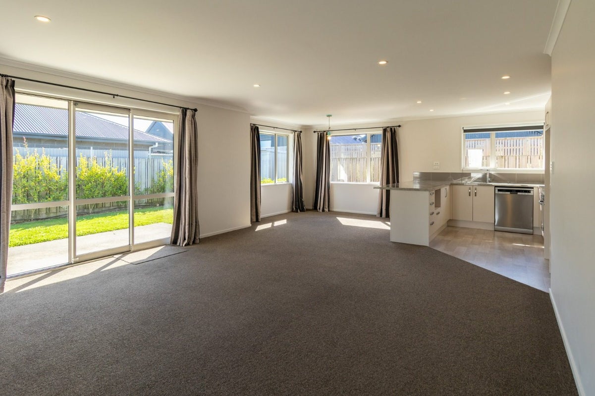 32B Lowe Street, Avenal, Invercargill - Carousel 2