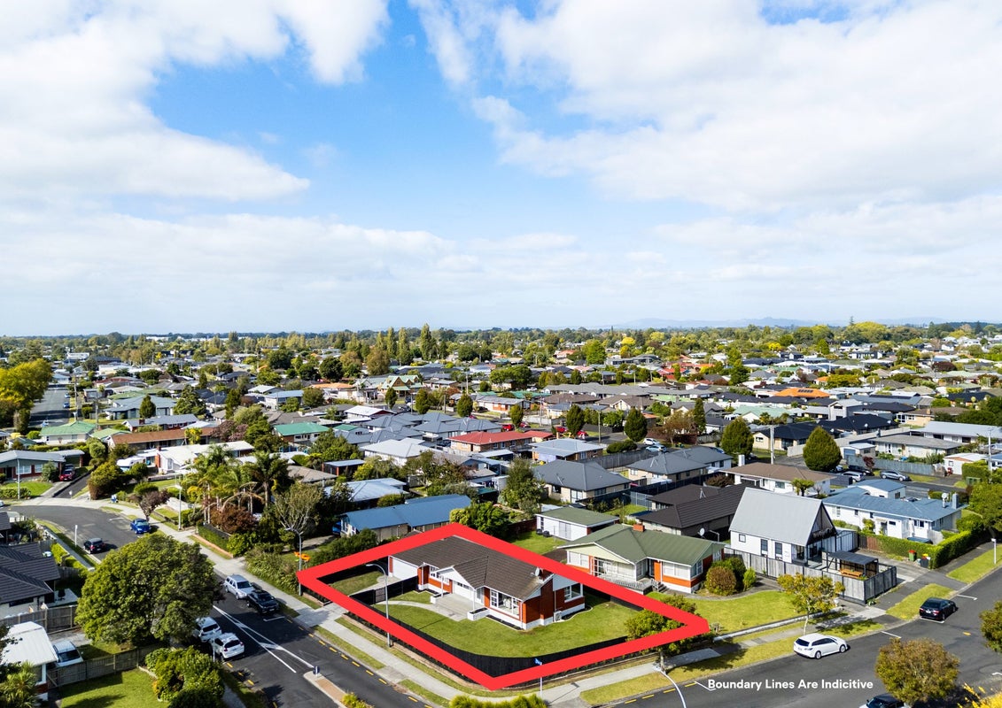 2 Bowen Place, St Andrews, Hamilton - Carousel 23