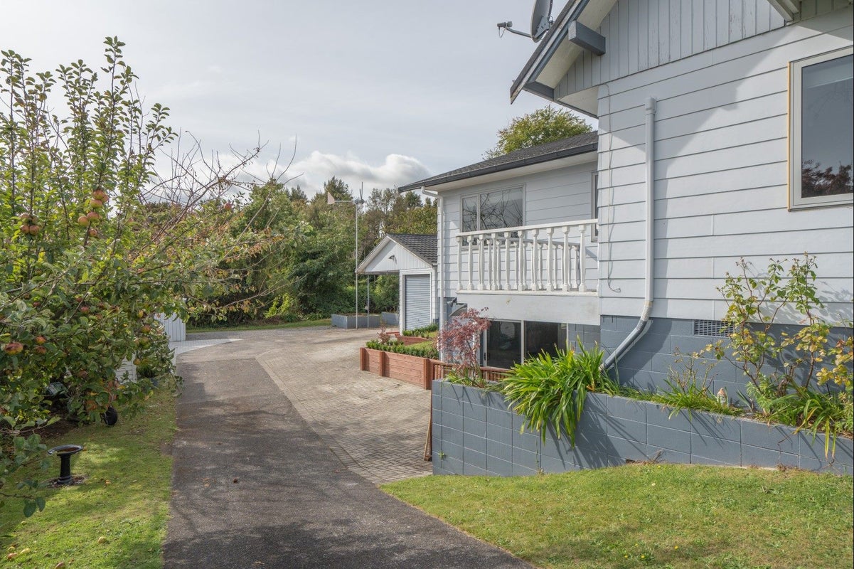12 Normand Place, Richmond Heights, Taupo - Carousel 24
