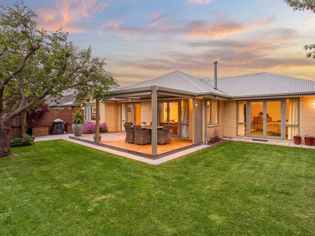 53 Grimseys Road, Redwood, Christchurch - Carousel 1