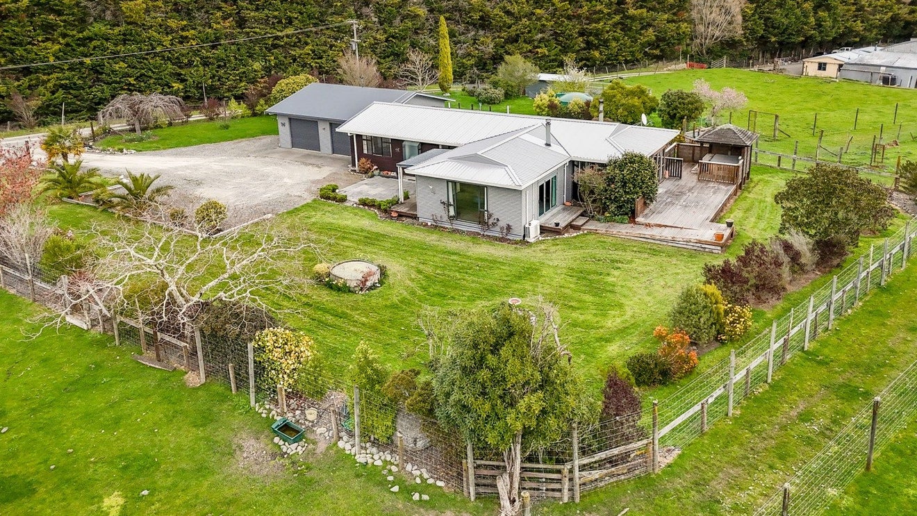 93 Black Rock Road, Te Ore Ore, Masterton - Carousel 2