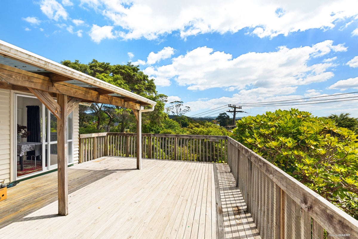 34 Atkinson Road, Titirangi, Auckland - Carousel 2