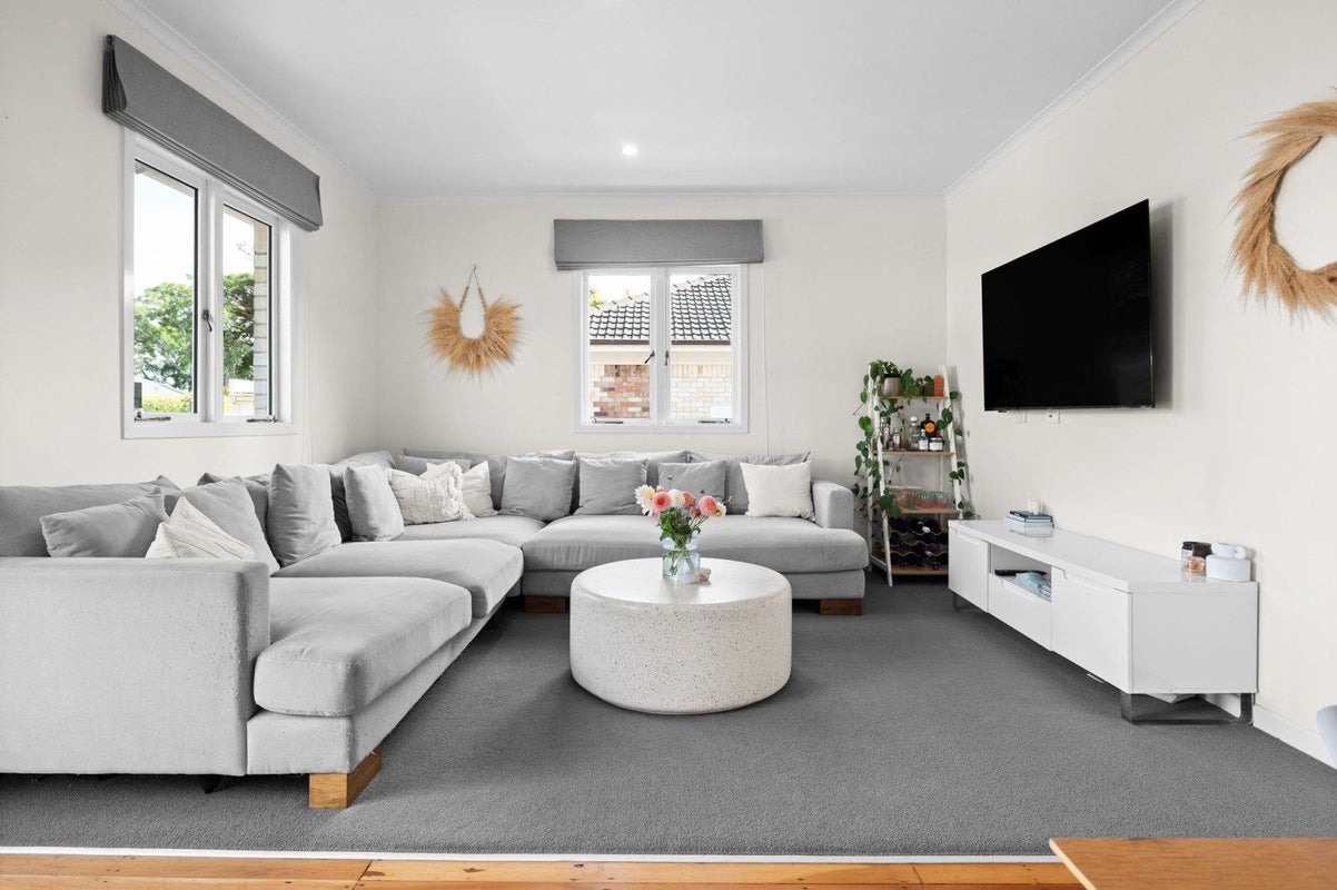 29 Galloway Street, Hamilton East, Hamilton - Carousel 1
