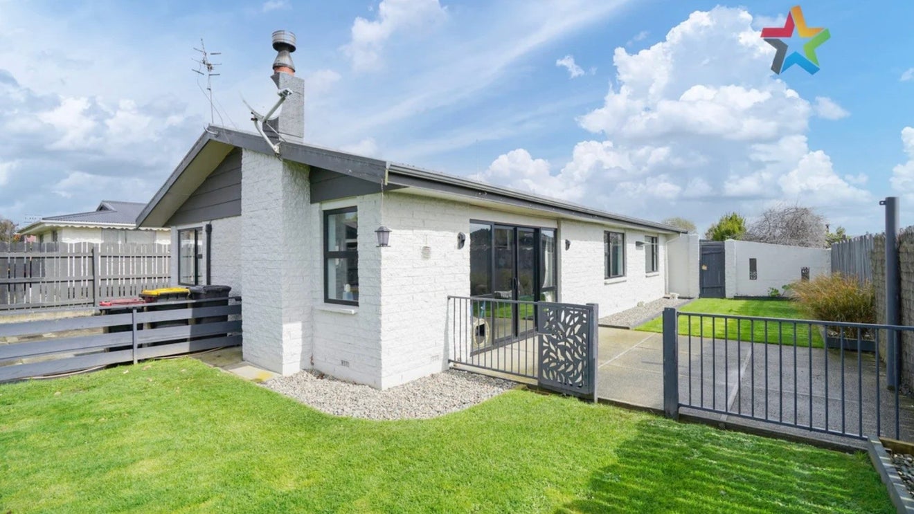 123 Cunningham Crescent, Grasmere, Invercargill - Carousel 1