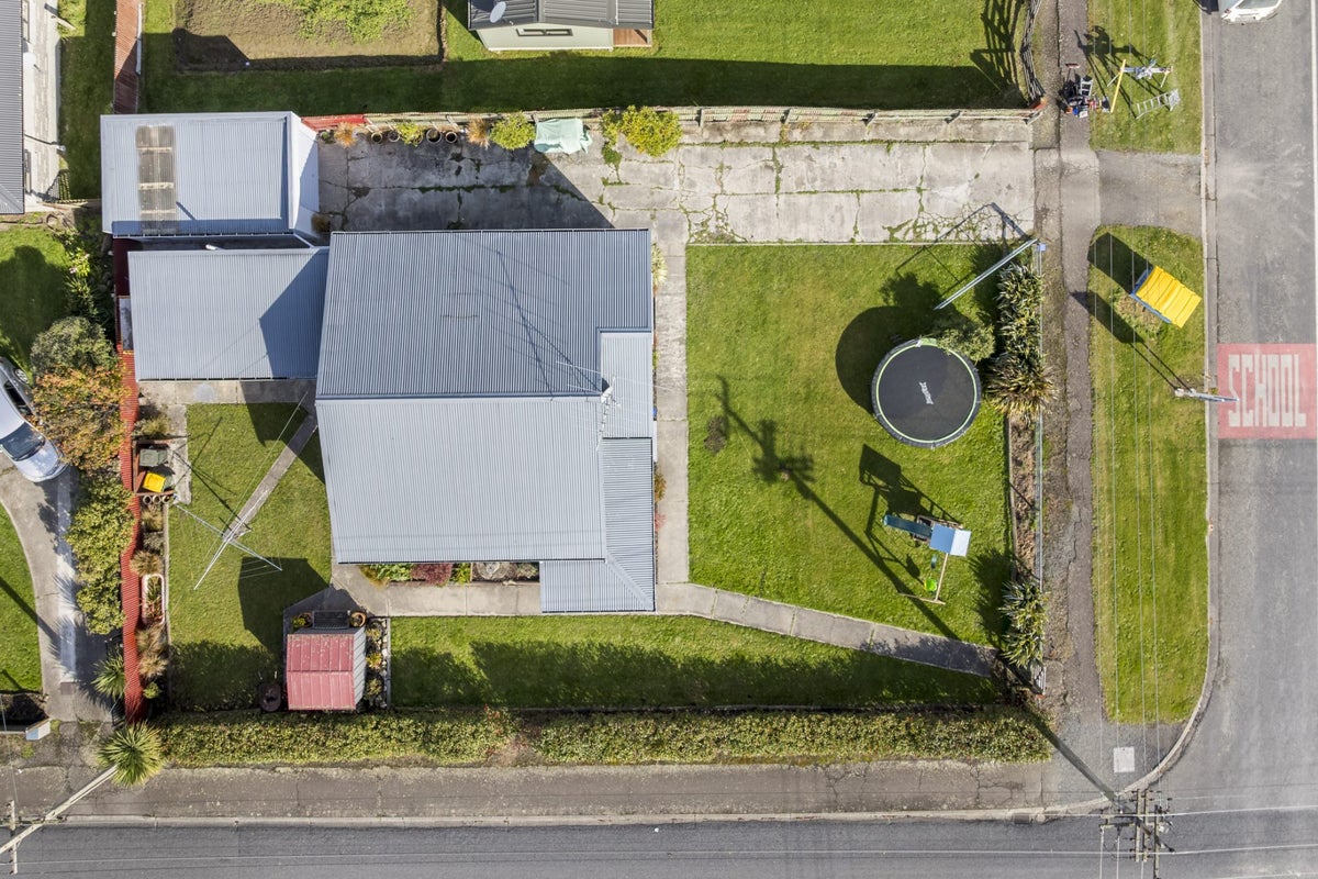 23 Chaucer Street, Milton, Milton - Carousel 18