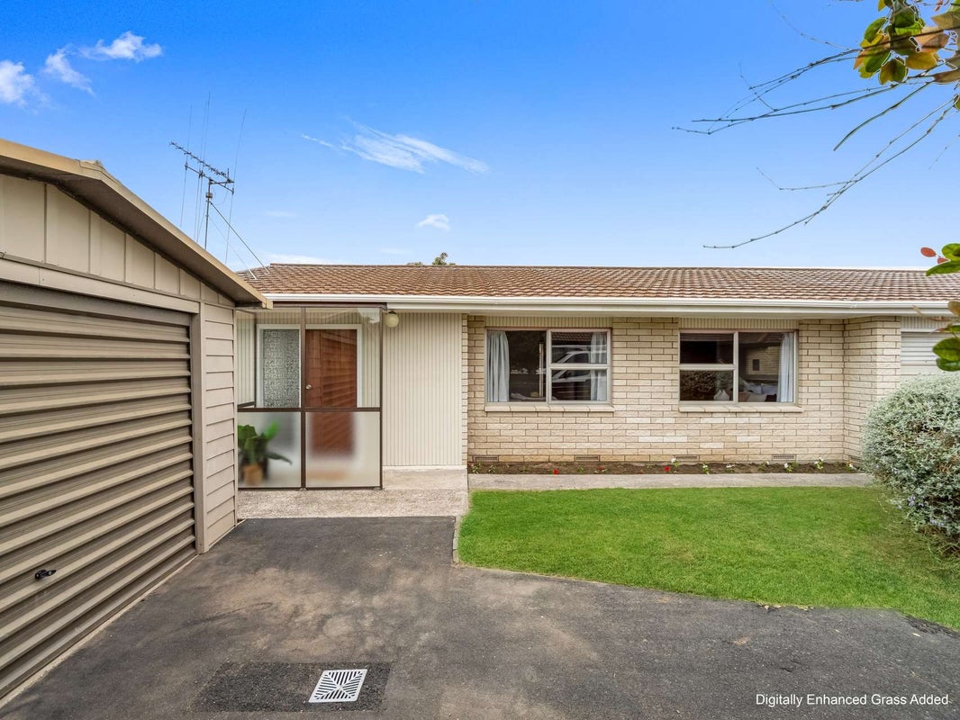 107B Chapel Street, Otumoetai, Tauranga - Carousel 1