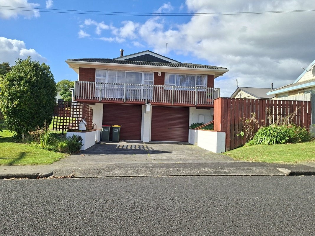 1/16 Green Street, Papakura, Auckland - Carousel 1