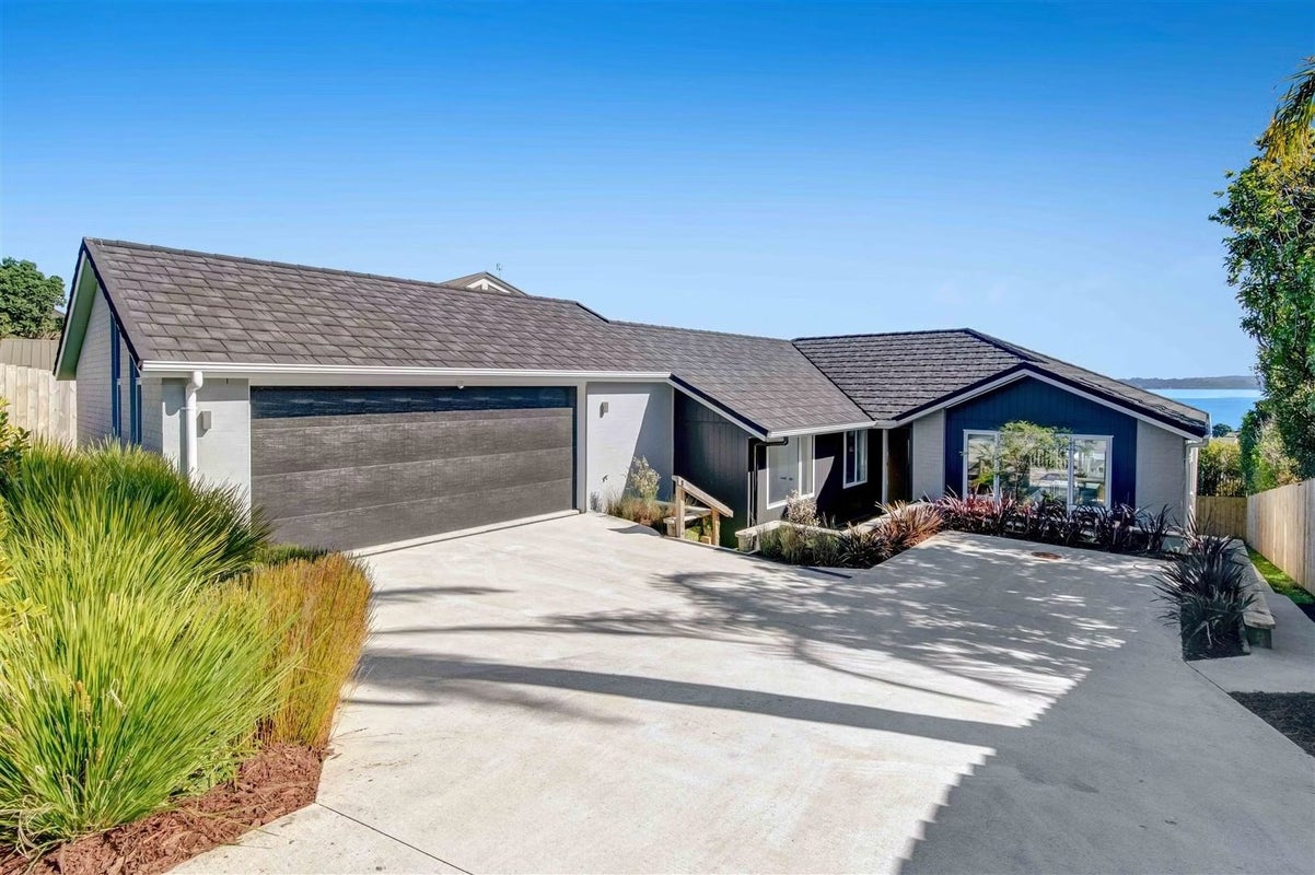 954A Whangaparaoa Road, Manly, Whangaparaoa - Carousel 1