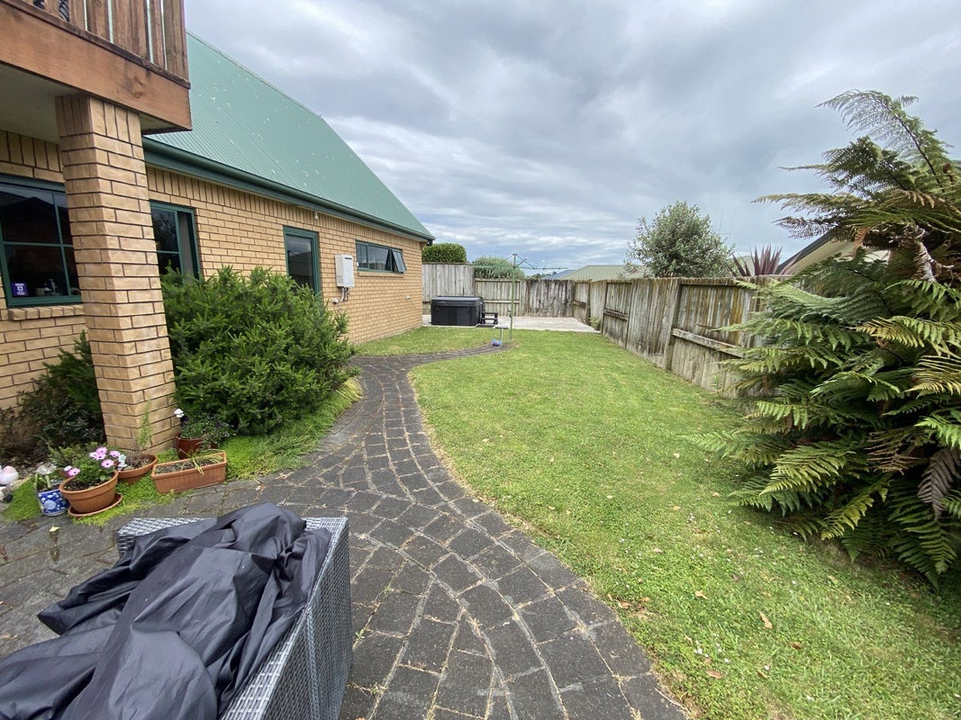 73A Brymer Road, Grandview Heights, Hamilton - Carousel 2
