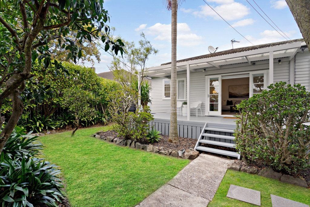 1/26 Alford Street, Waterview, Auckland - Carousel 1