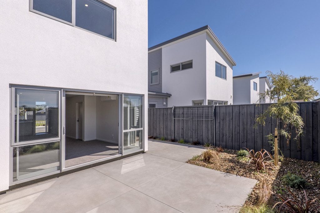 11 Kakapo Lane, Redwood, Christchurch - Carousel 14