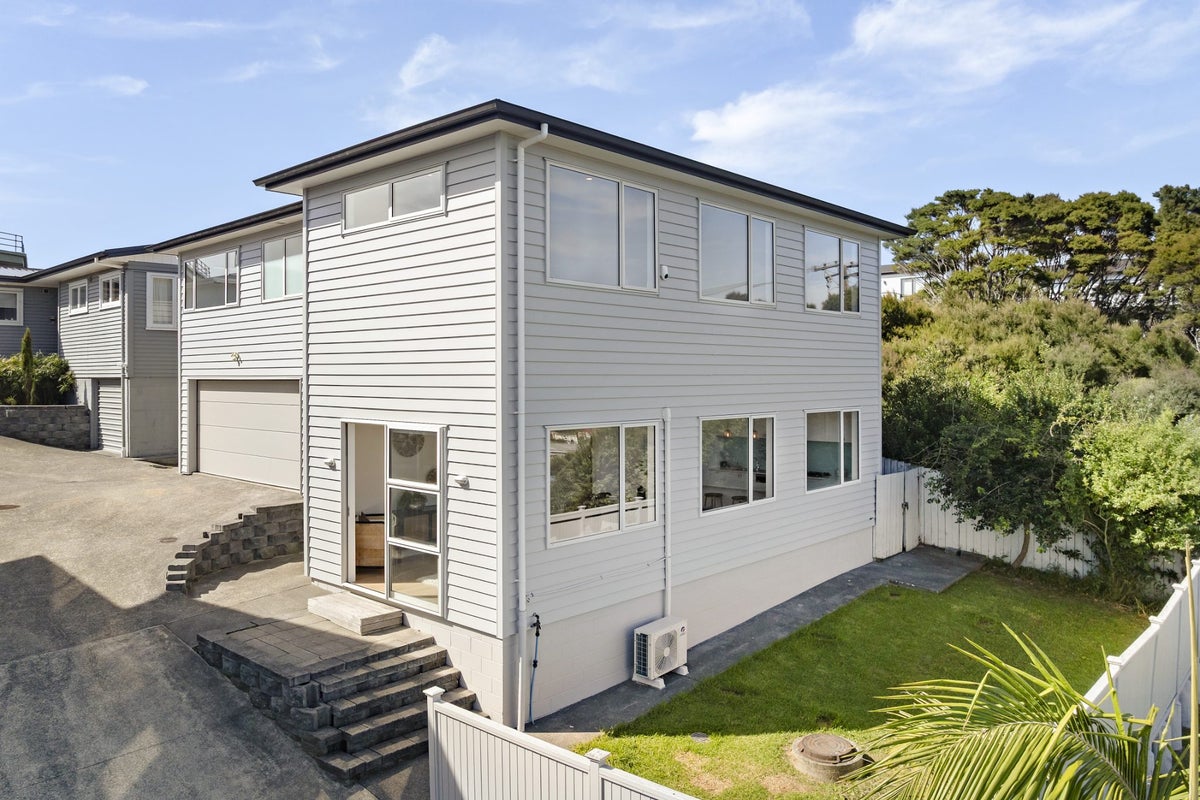 517 East Coast Road, Murrays Bay, Auckland - Carousel 26