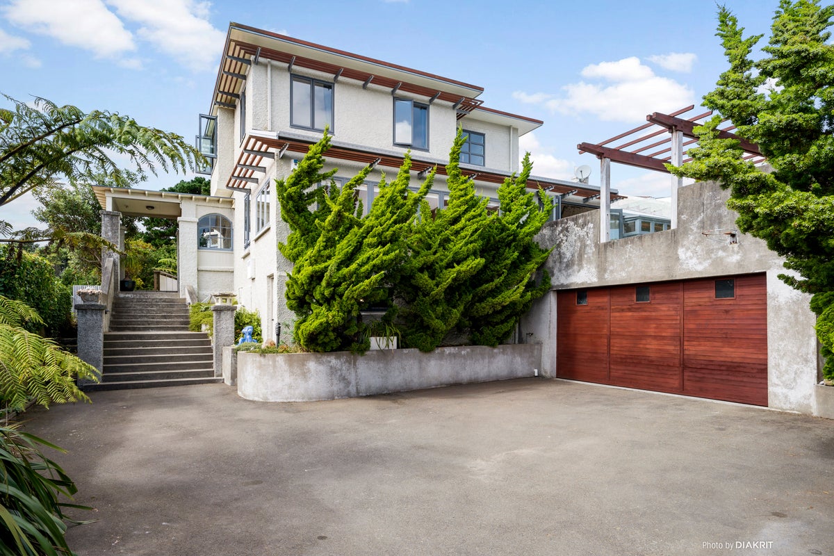 21 Washington Avenue, Brooklyn, Wellington - Carousel 1
