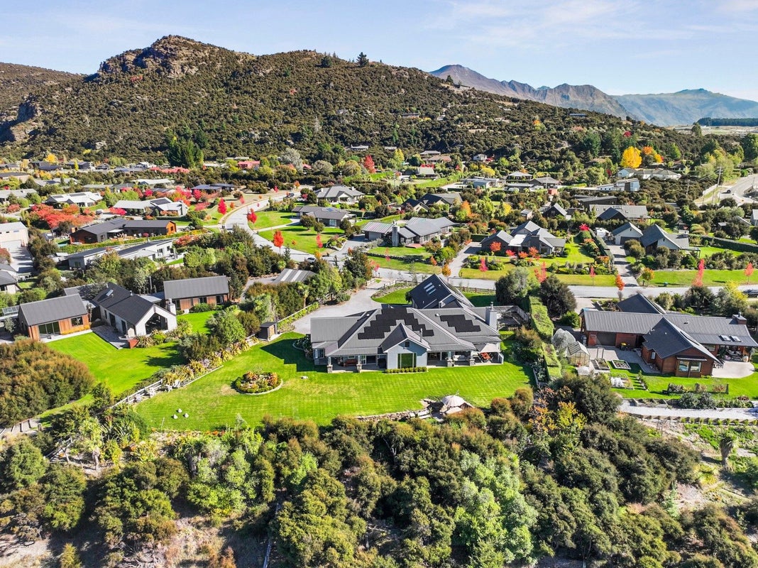 31 Matheson Crescent, Albert Town, Wanaka, Otago - Carousel 34