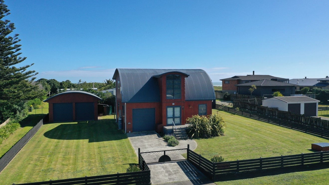 13 Rua Avenue, Waitarere Beach, Levin - Carousel 2