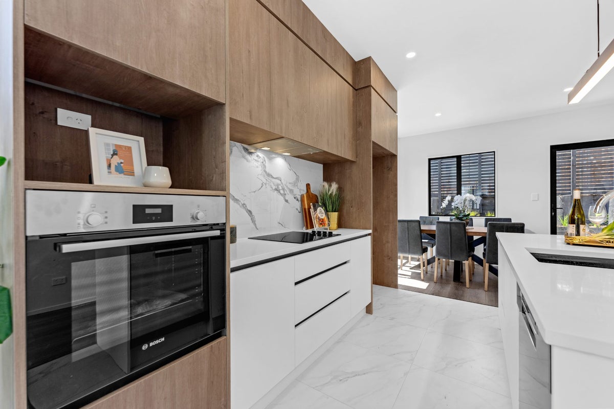 1 Greenbrier Street, Westgate, Auckland - Carousel 2