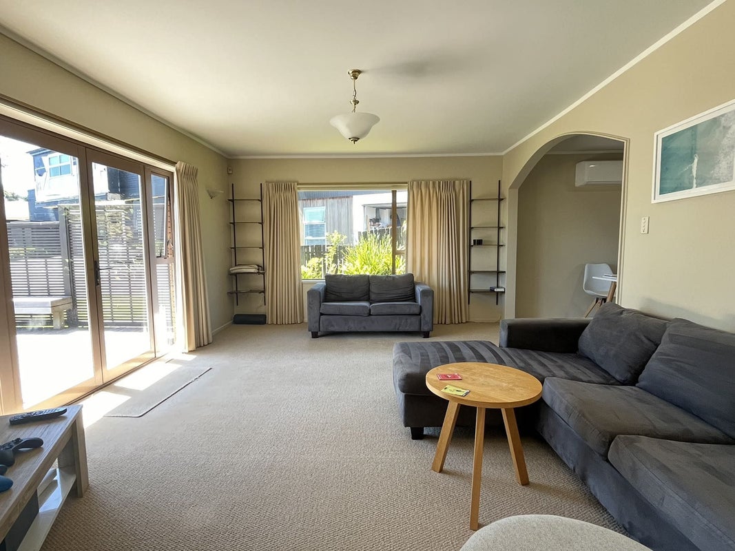 29 Tyrian Close, Half Moon Bay, Auckland - Carousel 2