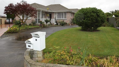 16 Keats Avenue, Onekawa, Napier - Carousel 1