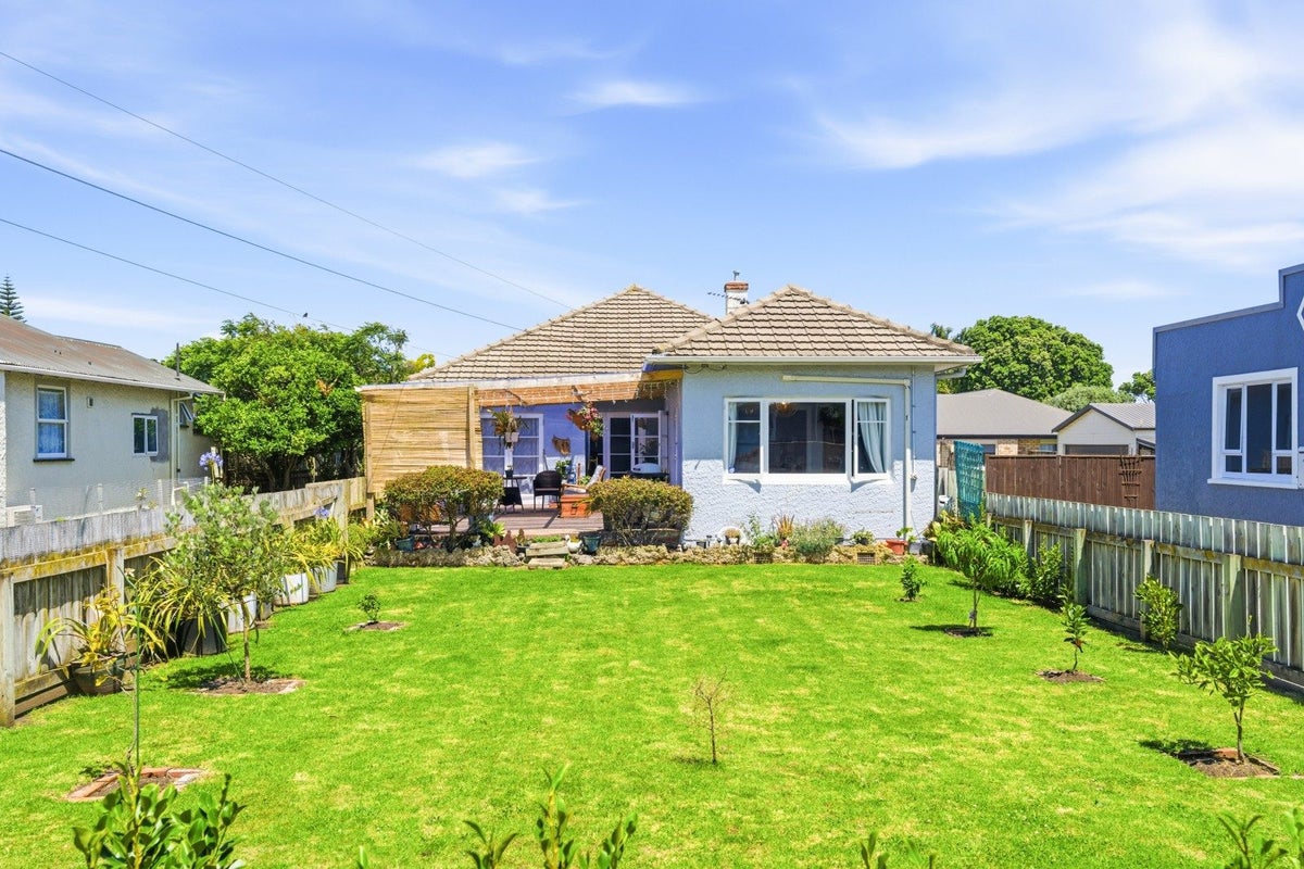 29 Rimu Street, Gonville, Whanganui - Carousel 1