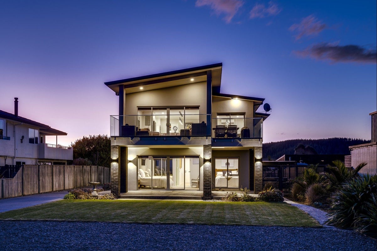 138 North Shore Road, Eskdale, Napier - Carousel 1