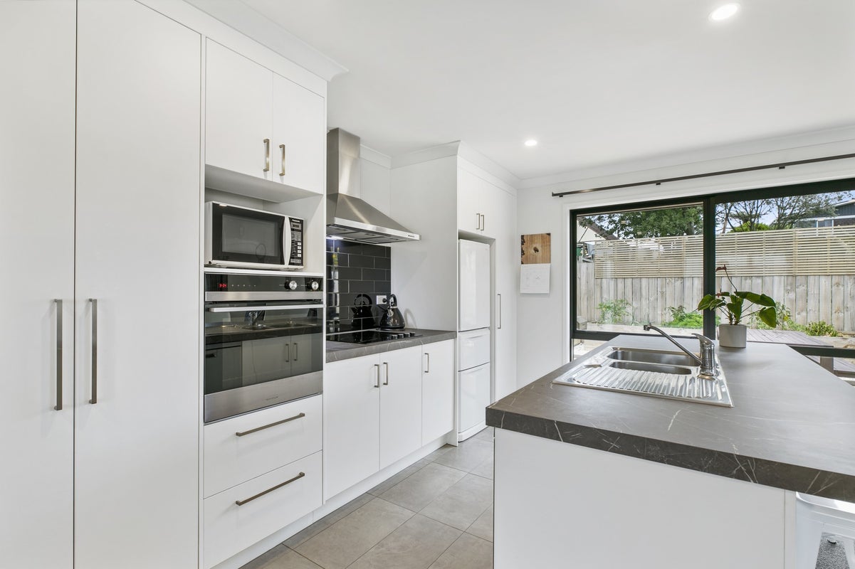 52 Pamela Christine Road, Patumahoe, Pukekohe - Carousel 2