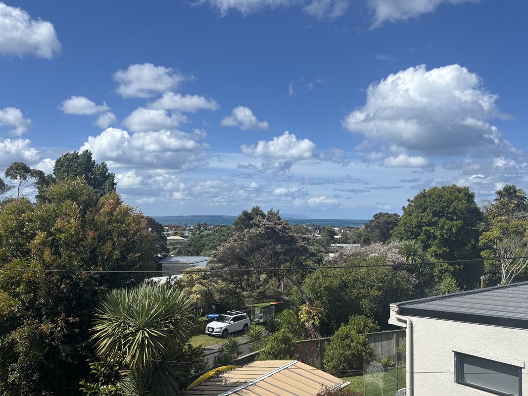 63 Elliston Crescent, Stanmore Bay, Whangaparaoa - Carousel 2