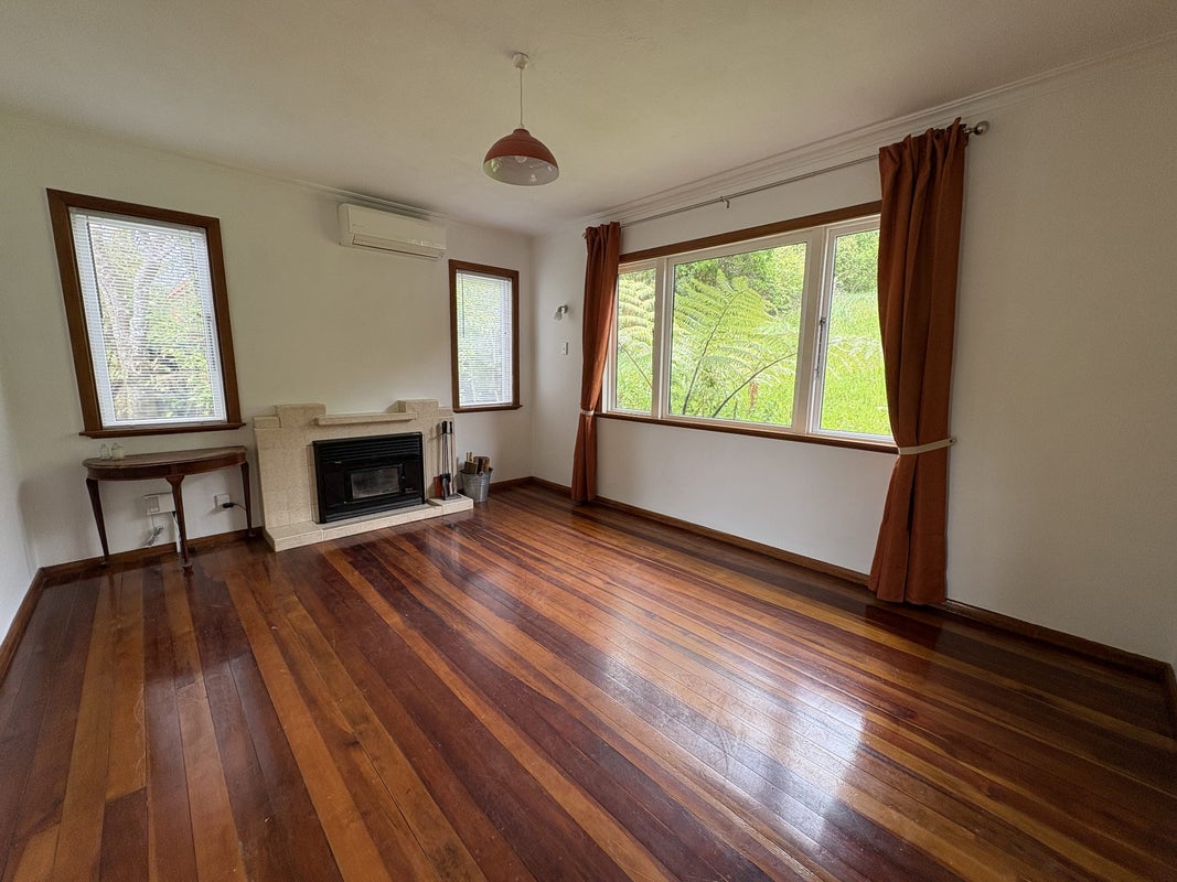 14 Bermer Road, Belmont, Lower Hutt - Carousel 2