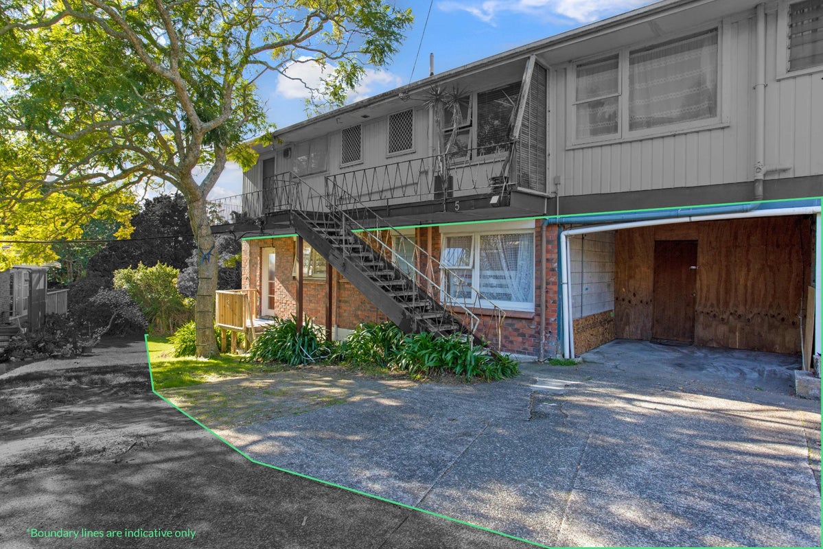 6/64A Ngatiawa Street, One Tree Hill, Auckland - Carousel 1